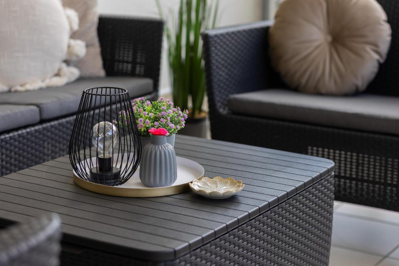 Apartament Deluxe Wronia 45 With Ac, Parking & Balcony By Renters Prestige Warszawa