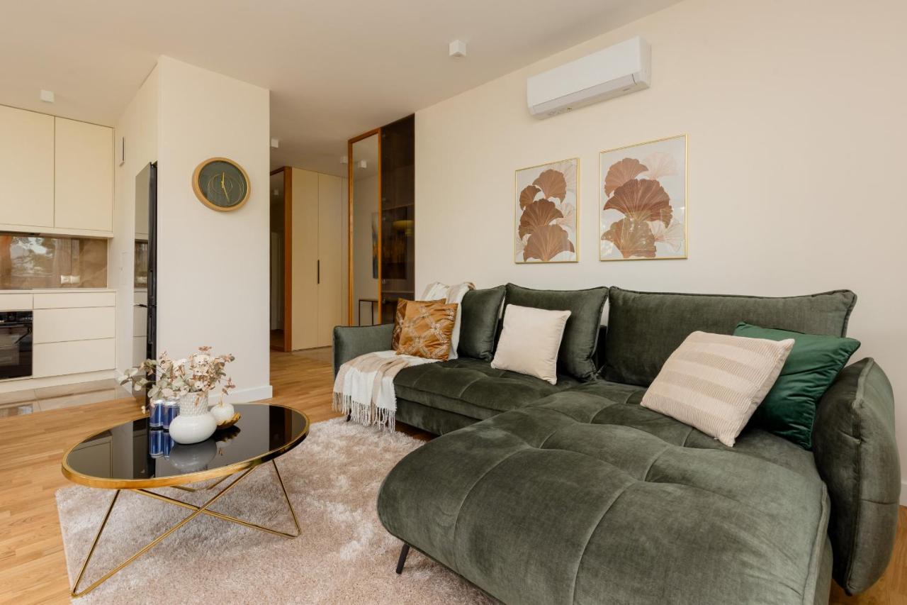 Deluxe Wronia 45 With Ac, Parking & Balcony By Renters Prestige Apartament Warszawa